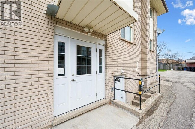 Photo du bâtiment - 43 Secord Ave