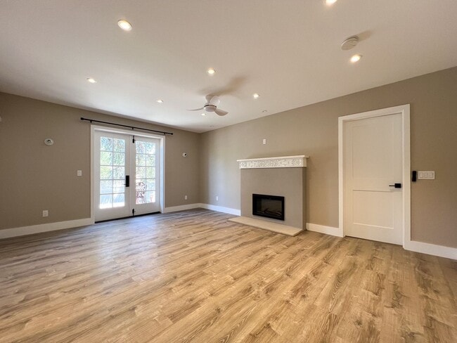 Building Photo - 1567 Silverado Trail