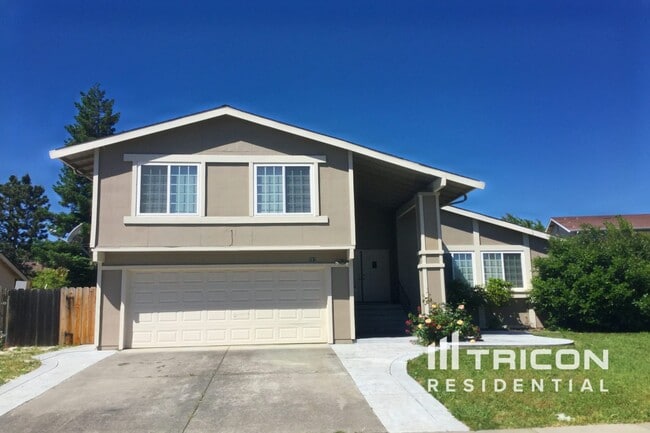 Building Photo - 387 Arlington Cir