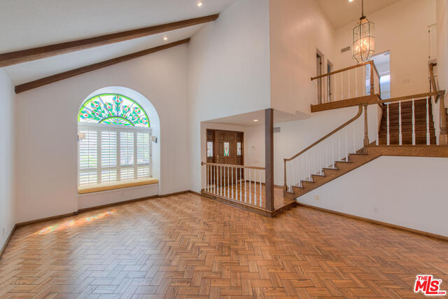 Building Photo - 4911 Collett Ave