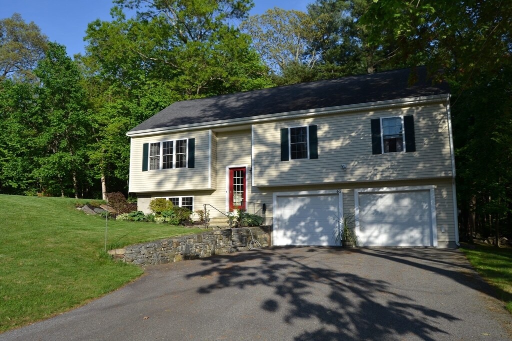 Foto principal - 63 Crestwood Dr