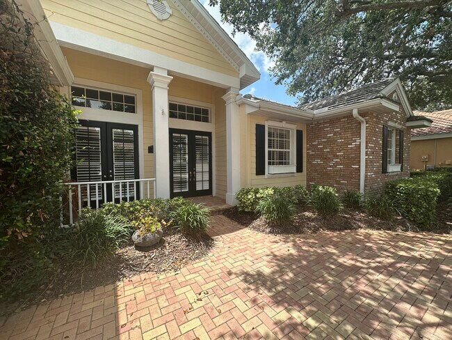 Foto del edificio - 4910 Old Creek Dr