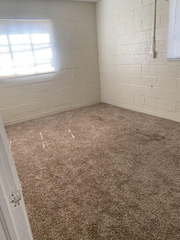 Foto del edificio - 7736 Ranchland Dr