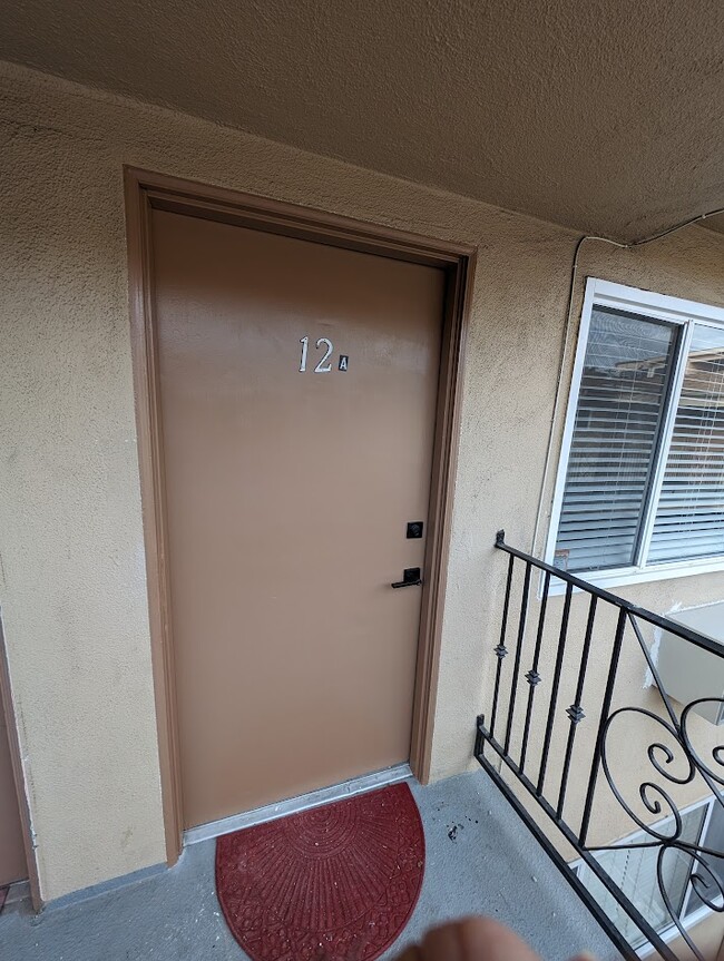 Building Photo - 1541 N Formosa Ave