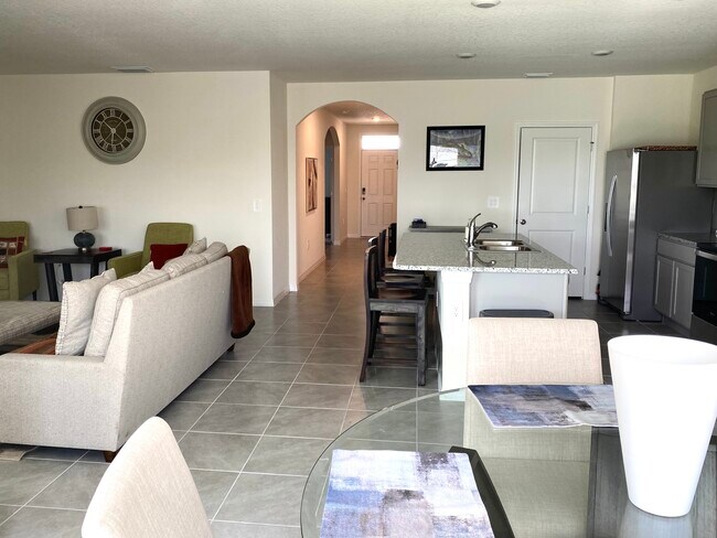 Building Photo - 12676 Promenade Estates Blvd