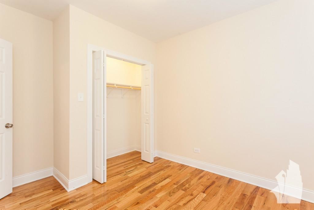 Foto principal - 2 bedroom in Chicago IL 60657