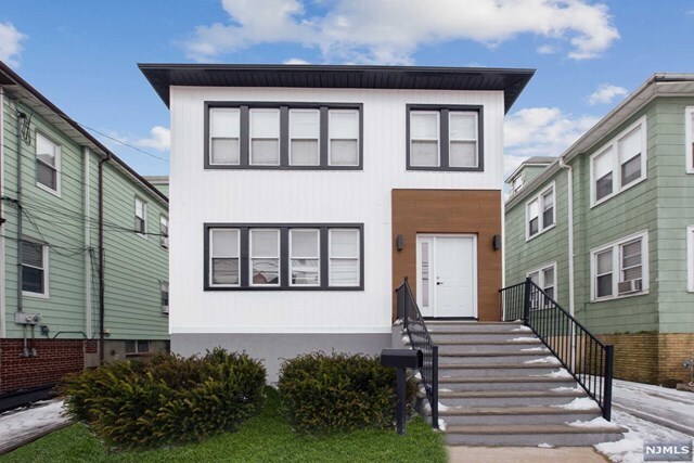 Primary Photo - 248 2nd St