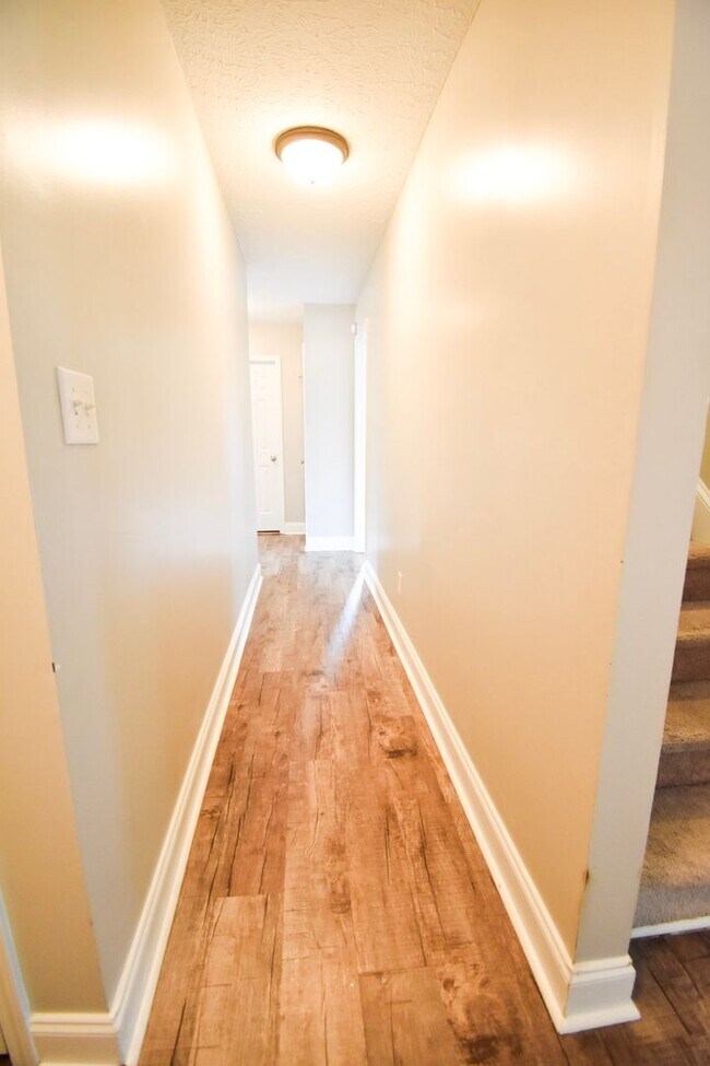 Foto del edificio - Coming Soon: 5 Bedroom 3 Bathroom Home