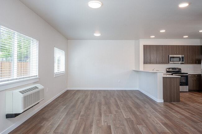 Unit C111 Web Ready-6 - Creekside Meadows