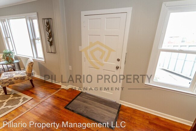Building Photo - 3 br, 2 bath House - 719 W Madison St