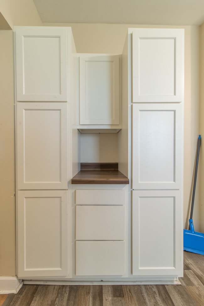 Building Photo - 795 Blaze Rd