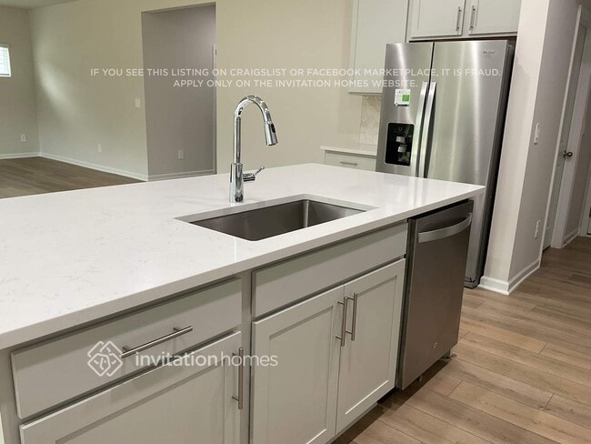 Building Photo - 584 Bridger Dr