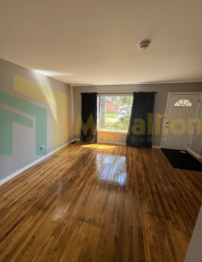 Building Photo - Charming 4-Bedroom 1.5 bath Home for Rent:...