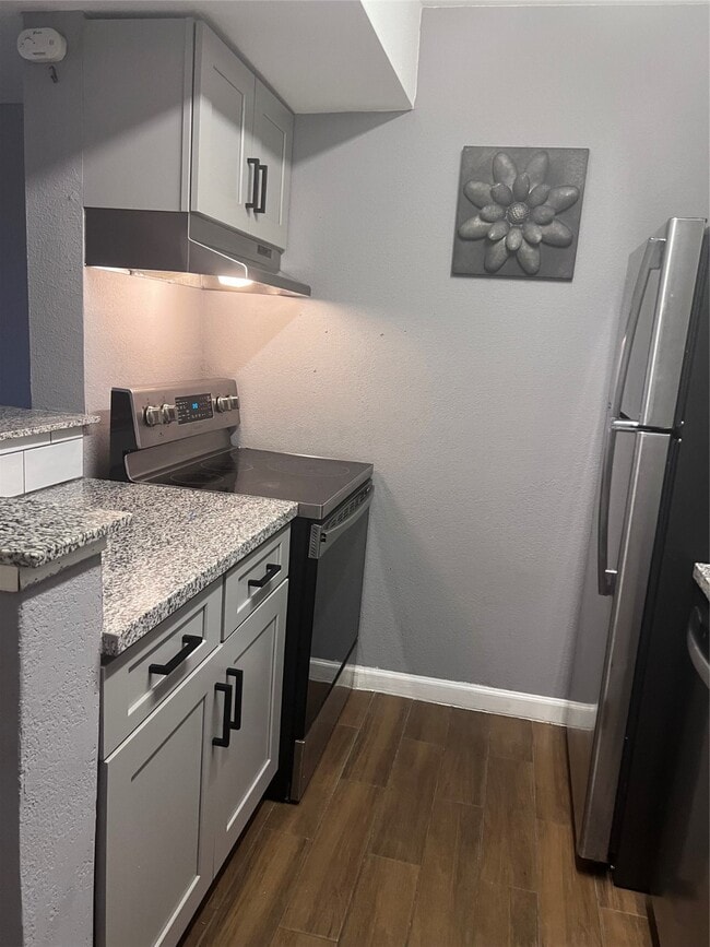 Building Photo - 10001 Westpark Dr