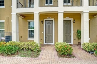 Building Photo - 1401 SW 147th Ter