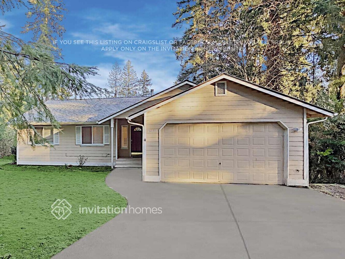 Foto principal - 18327 77th St E