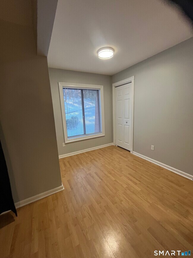 Foto del edificio - 85 Woodsedge Dr