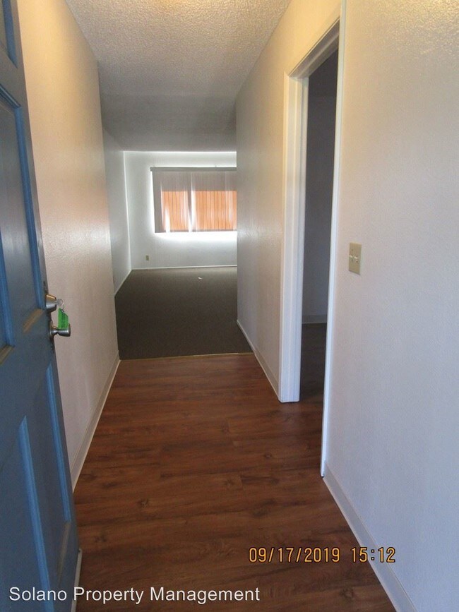 Building Photo - 4 br, 2 bath House - 391 Franklin Ct