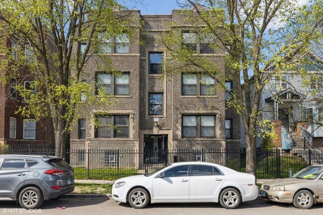 Building Photo - 4936 W Jackson Blvd