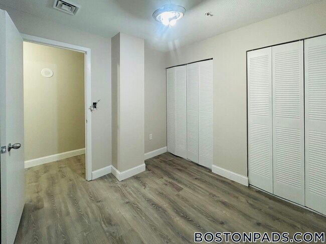 Foto del edificio - 2 Weaver Street