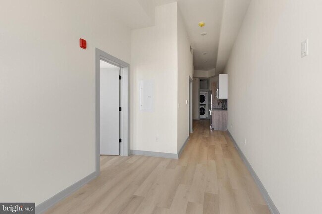 Foto del edificio - 689 N Broad St