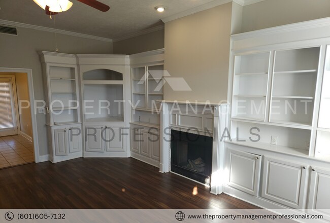 Foto del edificio - Spacious 3BD House In A Corner Lot