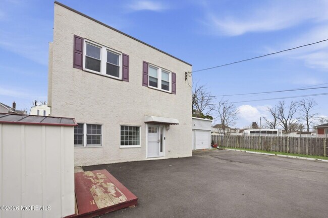 Foto del edificio - 120 2nd St