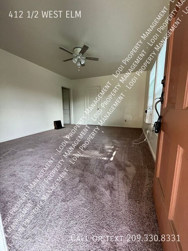 Foto del edificio - 412 1/2 WEST ELM-