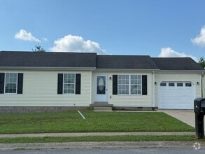 Building Photo - 313 Hilton Way