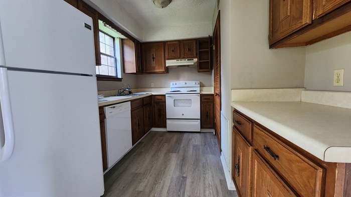 Foto del edificio - Renovated townhome in Linden Square.