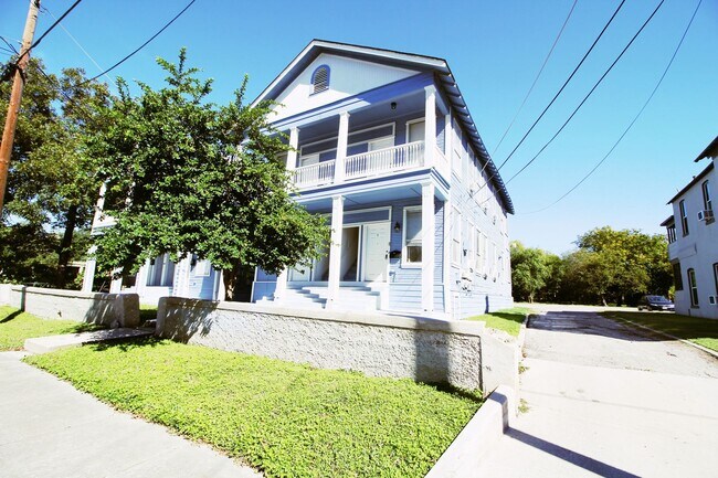 Foto del edificio - 1716 N Olive St