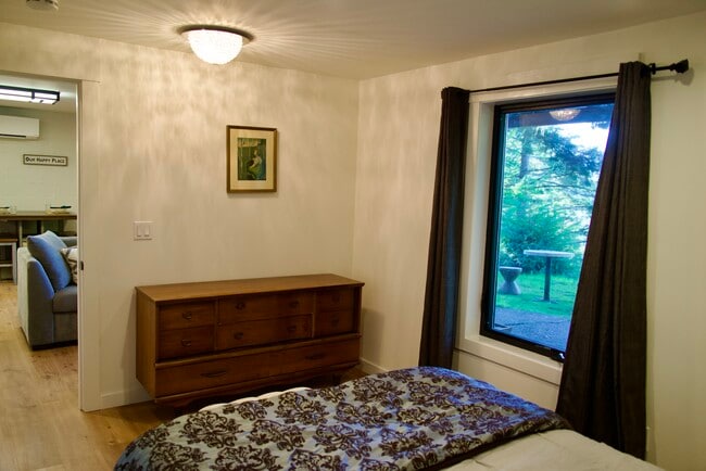 Building Photo - 177 Flying L Ranch Rd