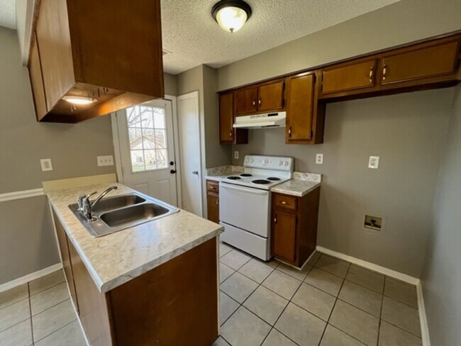 Photo - Renovated 3 Bedroom 2 Bath Home for Rent!!