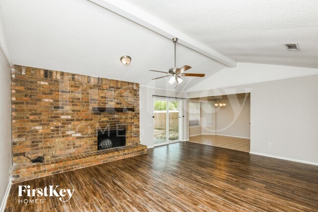 Building Photo - 7508 Evergreen Dr