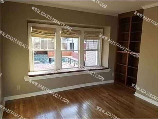 Foto del edificio - Amazing Brookside Home-Available NOW!!!