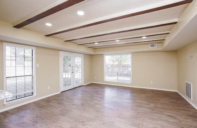 Building Photo - 4401 Dawn Creek Ln