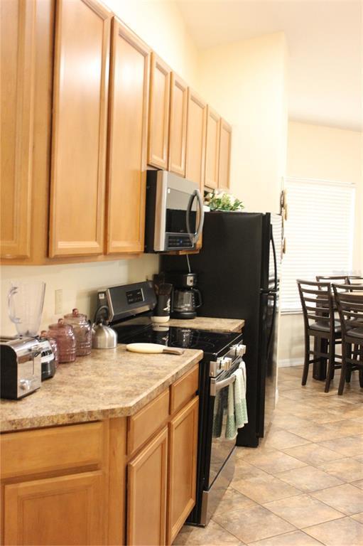 Building Photo - 348 Lake Davenport Cir
