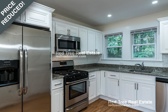 Photo - 51 Leamington Rd Apartments