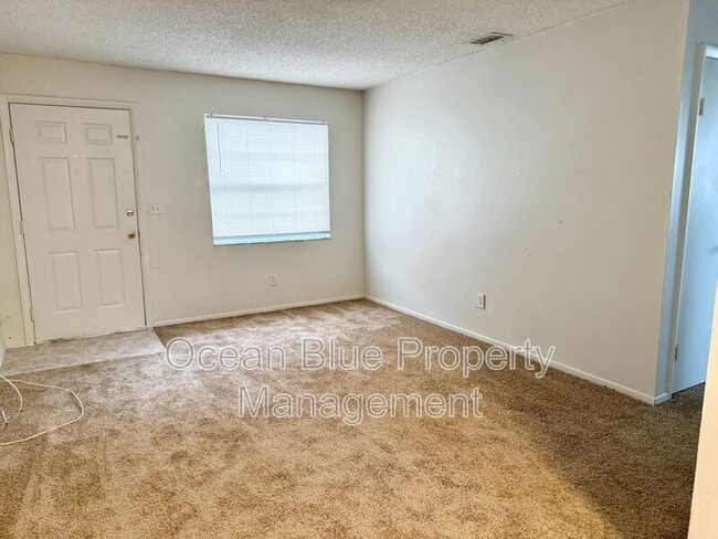 Building Photo - 15165 Avalon Ave