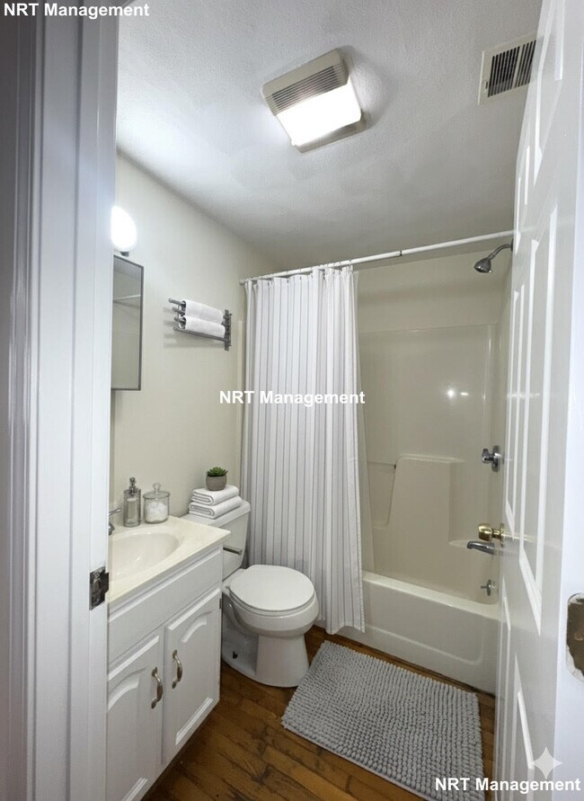 Foto del edificio - 838 Huntington Ave