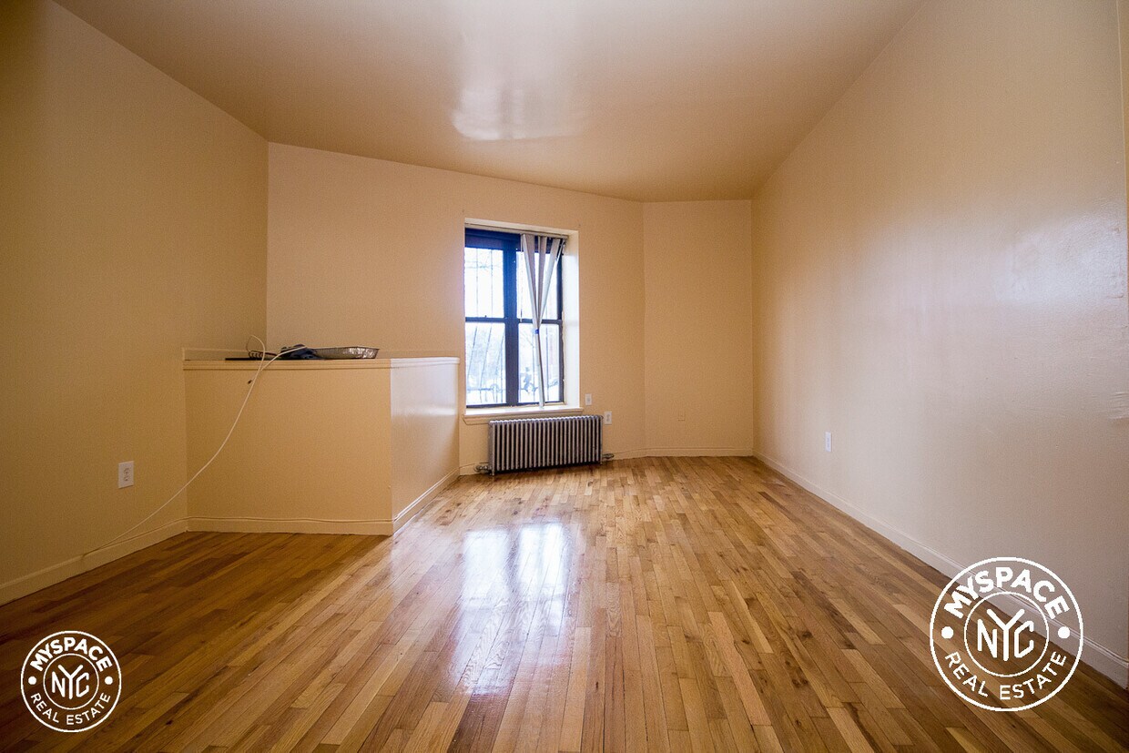 Foto principal - 1617 Eastern Pkwy