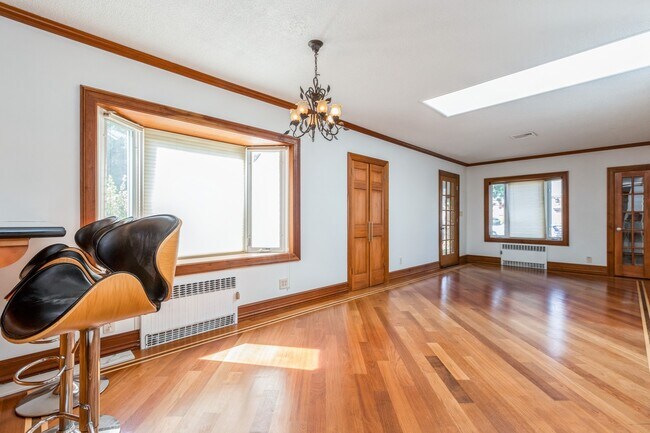 Building Photo - 34 Glenview Terrace
