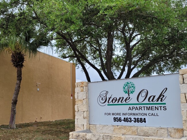 Información - Stone Oak Apartments