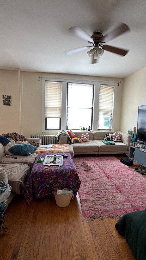 Foto del edificio - 3223 N Clark St