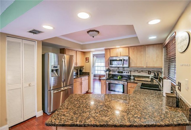Building Photo - 13511 Clubside Dr, Tampa, FL 33624