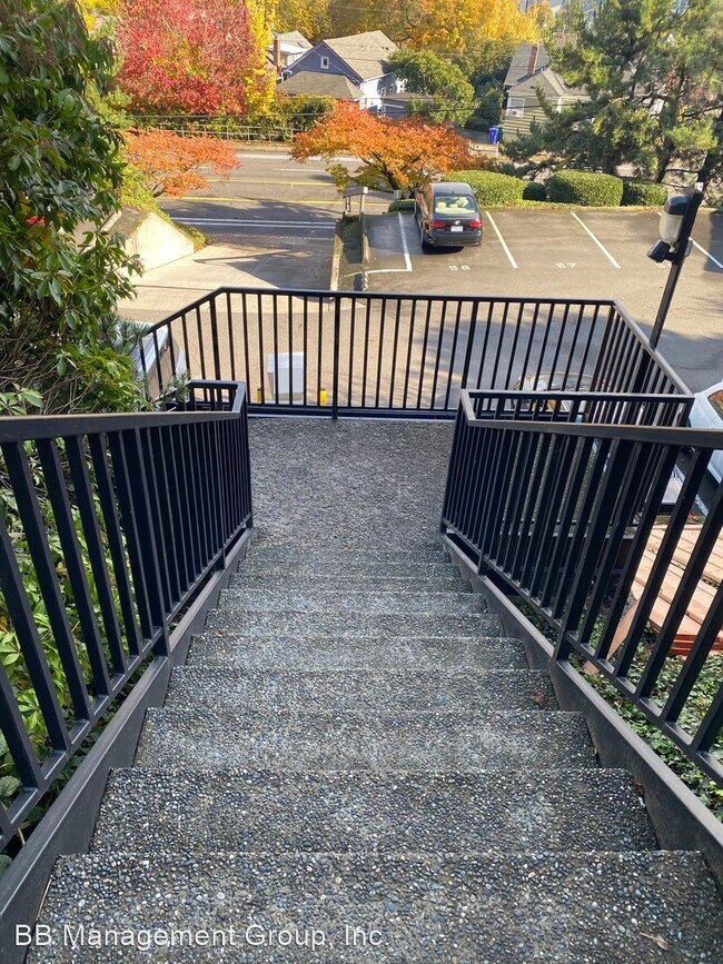 Foto del edificio - 2 br, 1 bath House - 3515 SW Barbur Blvd U...