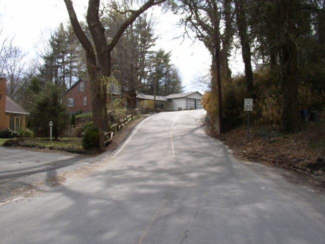 Foto del edificio - Park Street Apartments