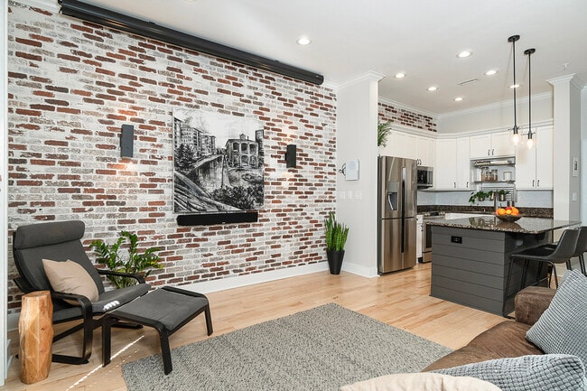 Photo - Poinsett Corners / Unit 110 House