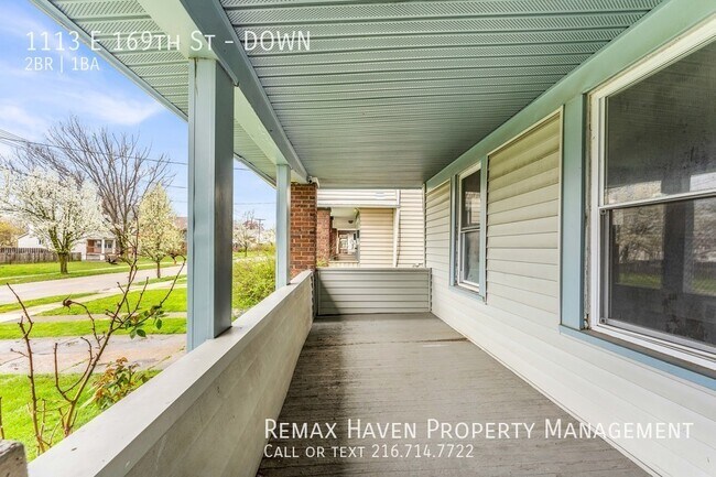 Foto del edificio - 1113 E 169TH ST DN, Cleveland - Spacious 2...