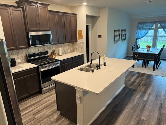 Foto del edificio - 1729 Hartford Springs Trl